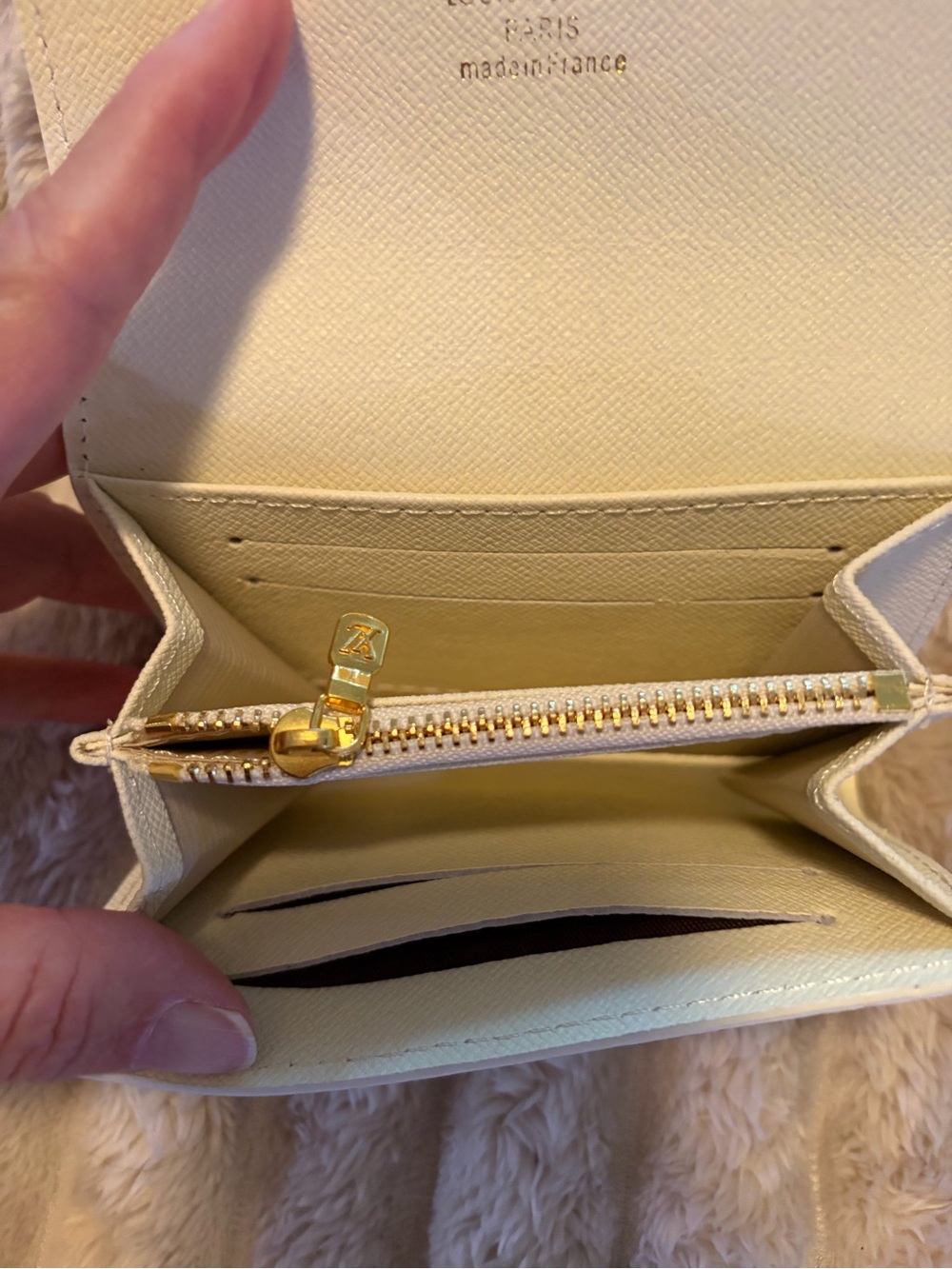 Checkered Wallet - Picture 3 of 4